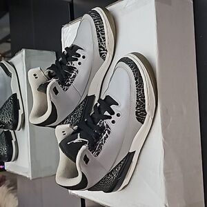 Jordan 3 Retro Wolf Grey Size 6.5 Youth
